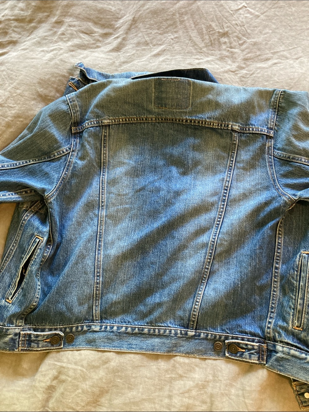 Classic Levi’s Blue Denim Jacket - Men - Picture 5 of 6